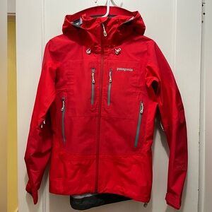 Patagonia Triolet Jacket, W’s size Small
